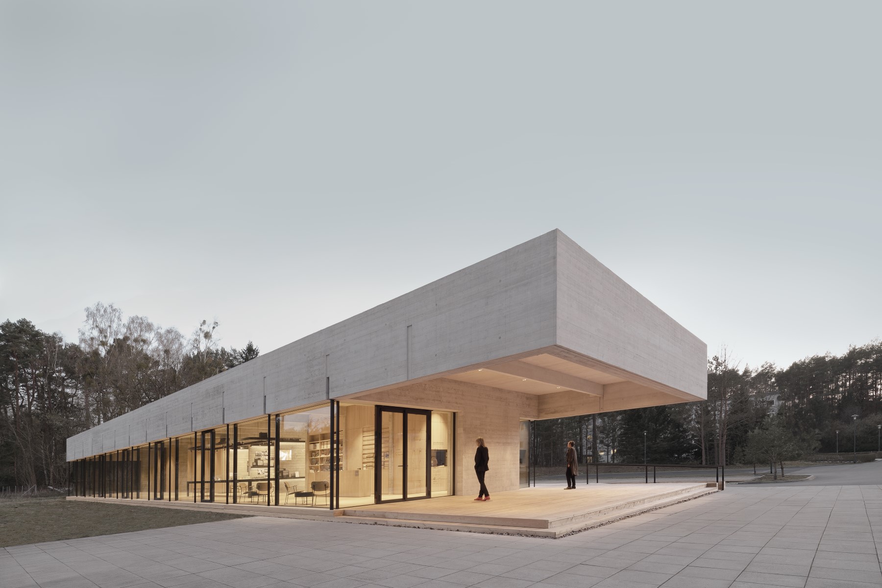 Das Bauhaus-Unesco-Welterbe, gebaut mit Baustoffen von Heidelberg Materials Beton.
